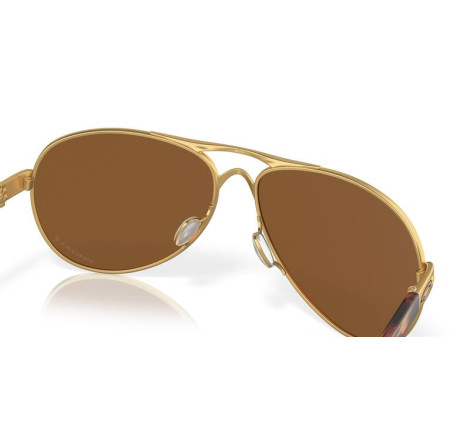 Lunettes de soleil OAKLEY Feedback verres Prizm Violet Polarized