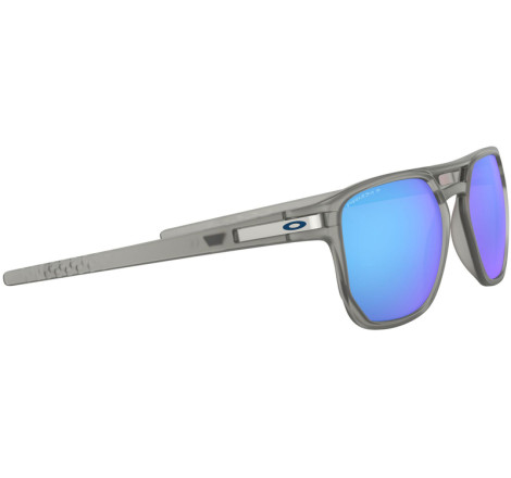 Lunettes de soleil OAKLEY Latch Beta Matte Grey Ink - verres Prizm Sapphire Iridium Polarized