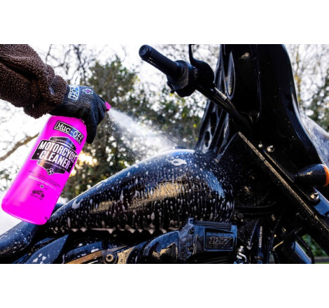 Kit de nettoyage moto 8 en 1 Muc-Off - entretien complet moto haute performance