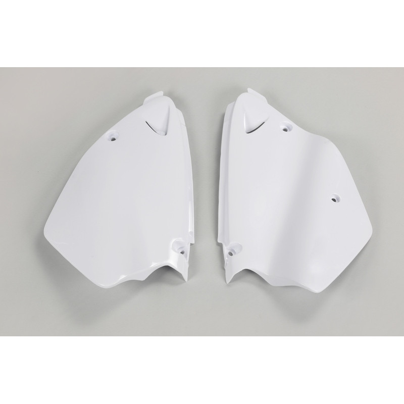 Plaques latérales UFO blanches pour Yamaha YZ 125 / 250 (1996–2001)
