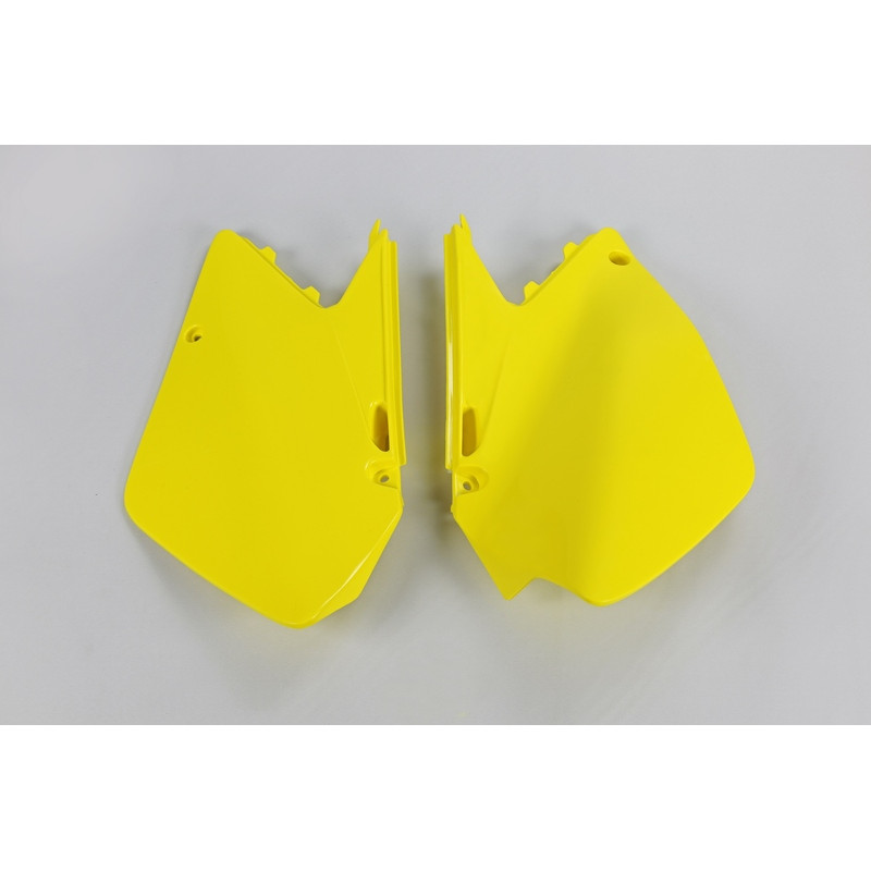 Plaques latérales UFO jaunes pour Suzuki RM 125 / 250 (2006–2008)