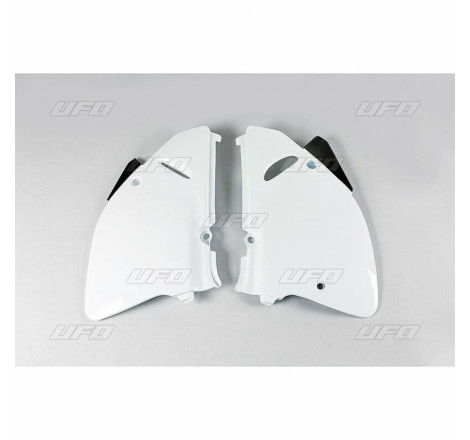 Plaques latérales UFO blanches pour Suzuki RM 125 / 250 (1994-1995)