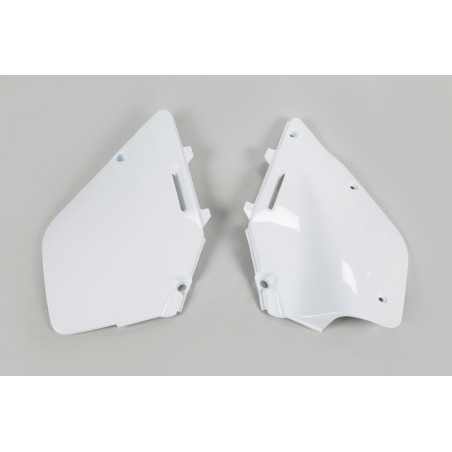 Plaques latérales UFO blanches pour Suzuki RM 125 / 250 (1996-2000)