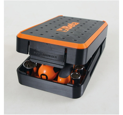 Coffret compact BETA 11 douilles multi empreintes / 21 embouts / 7 accessoires