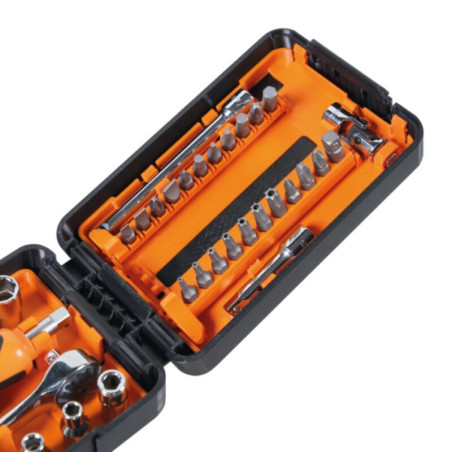 Coffret compact BETA 11 douilles multi empreintes / 21 embouts / 7 accessoires