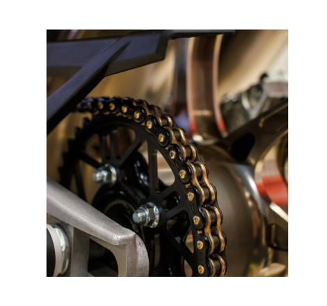 Chaine de transmission EK CHAIN 530 ZN/3D - Joints Nx-Ring - attache à riveter